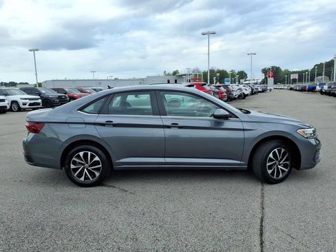Used 2024 Volkswagen Jetta S FWD image 2