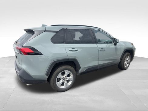 Used 2019 Toyota RAV4 XLE AWD/4WD image 31