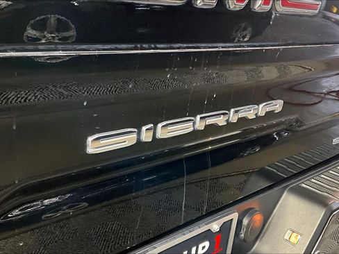 Used 2022 GMC Sierra 1500 SLT AWD/4WD image 30