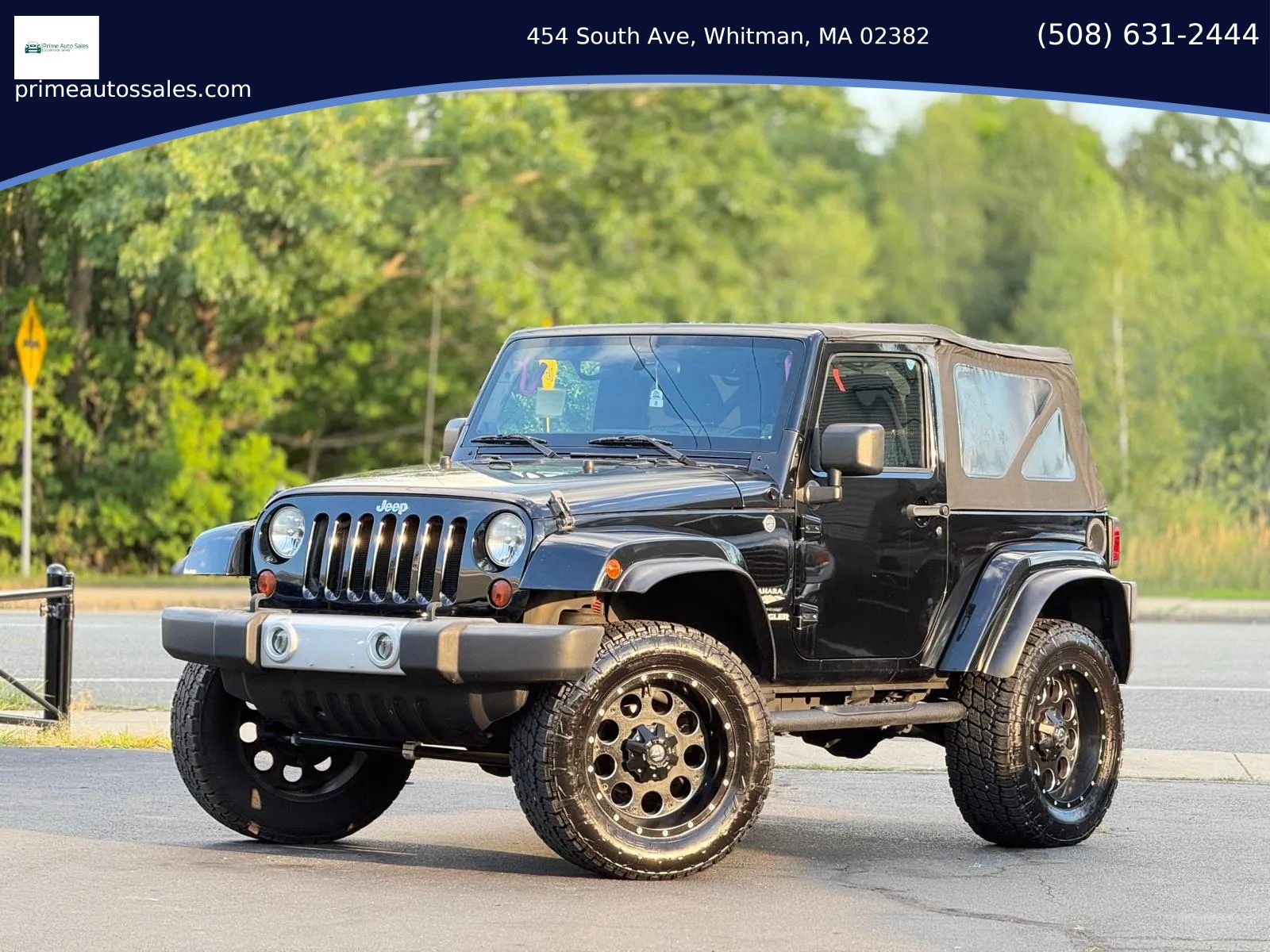 Used 2011 Jeep Wrangler Sahara w/ Connectivity Group AWD/4WD image 26