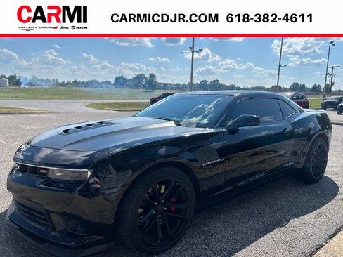 Used 2014 Chevrolet Camaro SS w/ SS Performance Package RWD image 3