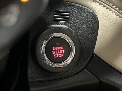 Used 2025 Subaru Outback Limited w/ Popular Package #2 image 17