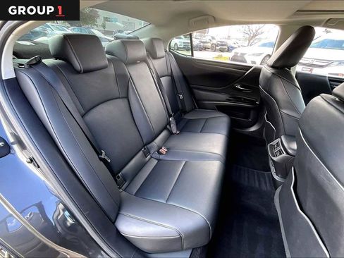 Used 2022 Lexus ES 350 w/ Premium Package image 16