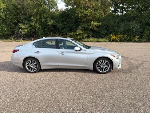 Used 2018 INFINITI Q50 Luxe w/ Sensory Package (Luxe) AWD/4WD image 16