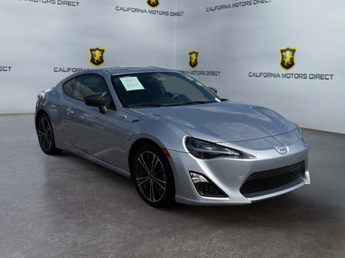 Used 2015 Scion FR-S RWD image 7
