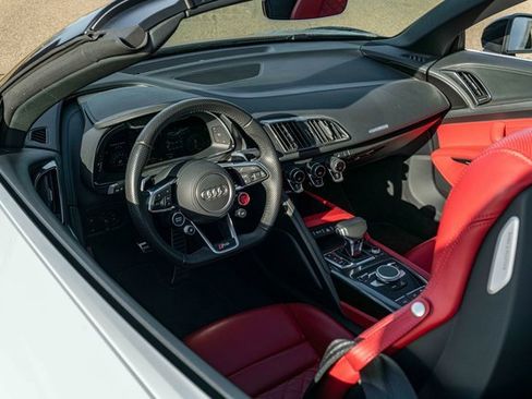 Used 2018 Audi R8 V10 image 34