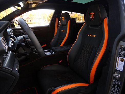 Used 2024 Lamborghini Urus Performante image 28