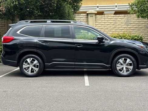 Used 2025 Subaru Ascent Premium AWD/4WD image 3