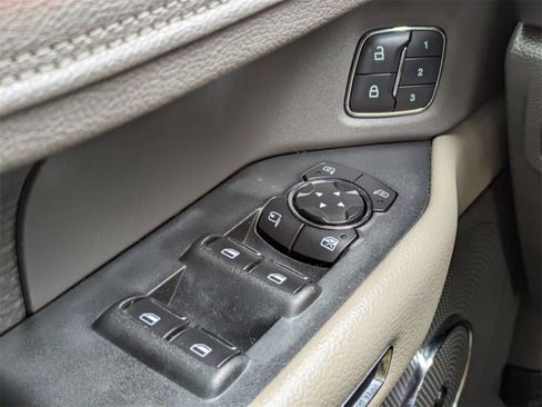 Used 2018 Ford Expedition Limited image 20