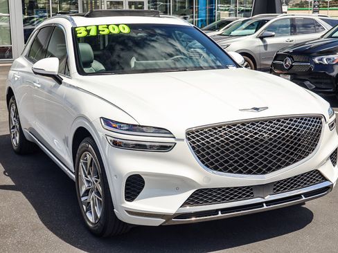 Used 2023 Genesis GV70 2.5T w/ Advanced Package AWD/4WD image 21