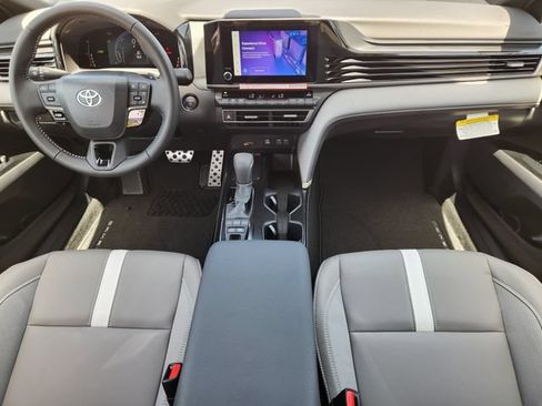Used 2026 Toyota Camry SE w/ Convenience Package FWD image 19