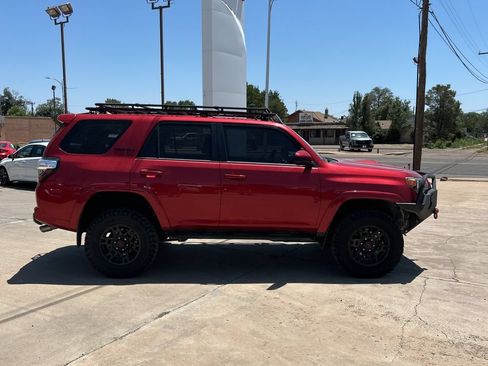 Used 2017 Toyota 4Runner TRD Pro AWD/4WD image 4