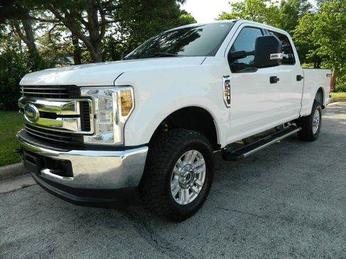 Used 2019 Ford F250 XLT AWD/4WD image 1