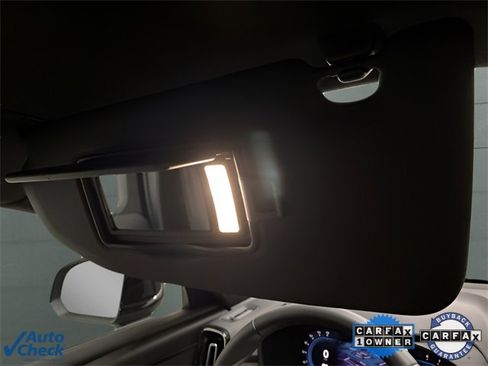 Used 2025 Volvo XC40 B5 Core image 52