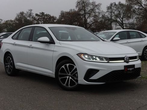 New 2026 Volkswagen Jetta Sport image 2