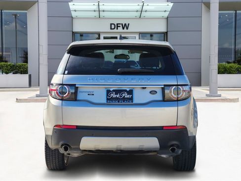 Used 2017 Land Rover Discovery Sport HSE Luxury image 6