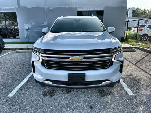 Used 2024 Chevrolet Suburban LT AWD/4WD image 12