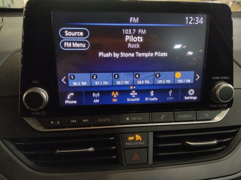 Used 2025 Nissan Altima 2.5 SR image 25