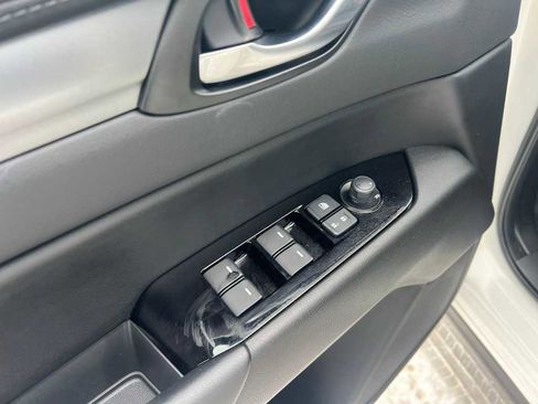 Used 2025 MAZDA CX-5 AWD 2.5 S w/ Preferred Package image 13