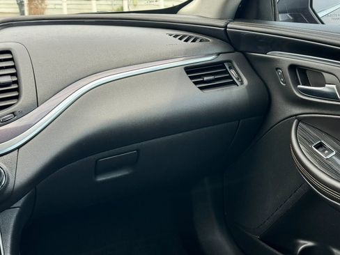 Used 2016 Chevrolet Impala LT FWD image 14