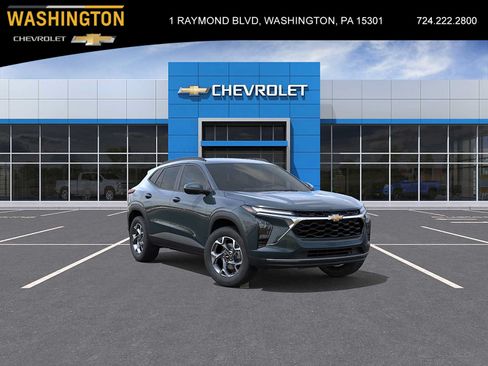 New 2026 Chevrolet Trax LT w/ Driver Confidence Package FWD image 1