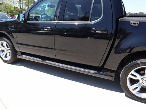 Used 2010 Ford Explorer Sport Trac Limited image 32