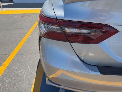 Used 2022 Toyota Camry XSE w/ Carpet Mat Package (TMS) FWD image 6