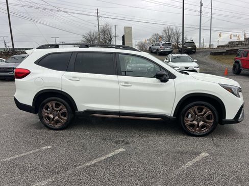Certified 2025 Subaru Ascent Bronze Edition w/ Popular Package #2 image 8