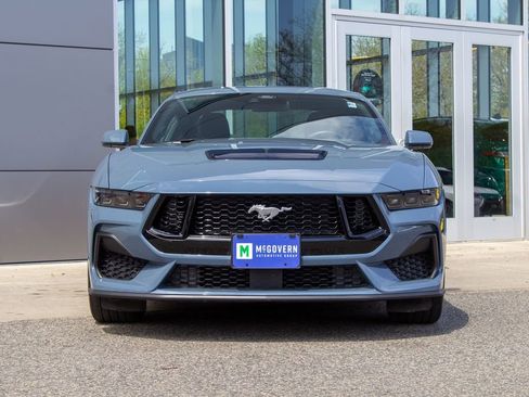 Used 2025 Ford Mustang GT RWD image 2