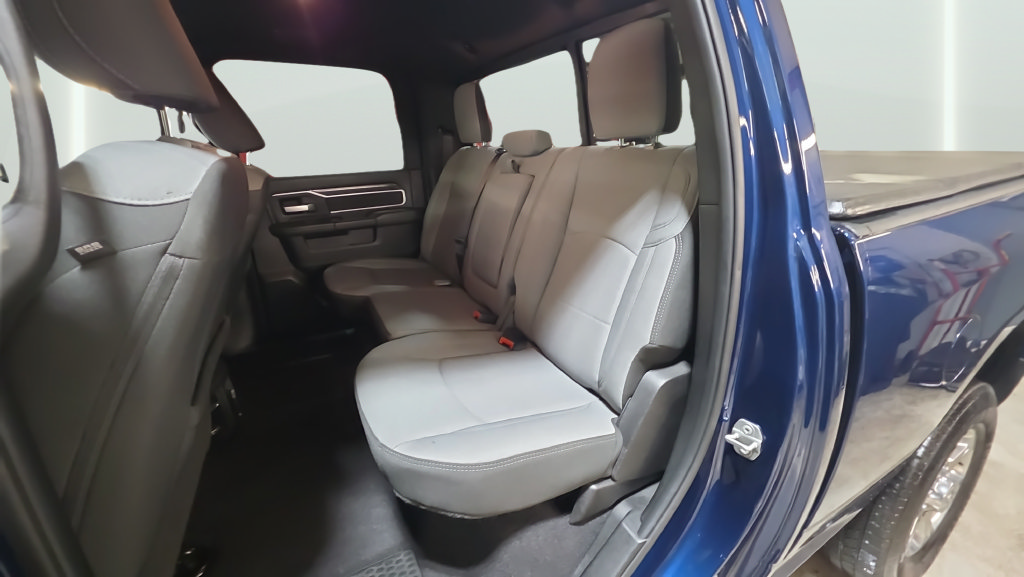 Used 2024 RAM 2500 Big Horn w/ Level 2 Equipment Group AWD/4WD image 16