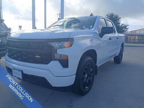 Used 2025 Chevrolet Silverado 1500 Custom RWD image 3