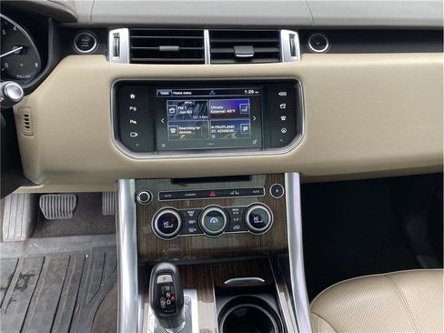 Used 2016 Land Rover Range Rover Sport HSE image 14