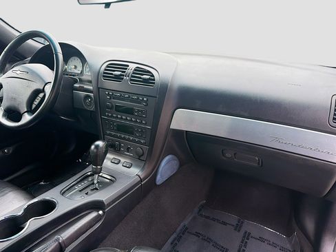 Used 2004 Ford Thunderbird image 28