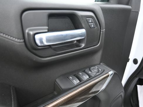 Used 2021 Chevrolet Silverado 1500 LT Trail Boss w/ Bed Protection Package image 24