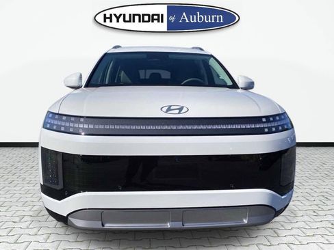 New 2026 Hyundai Ioniq 9 SEL w/ Tow & Go Package AWD/4WD image 3