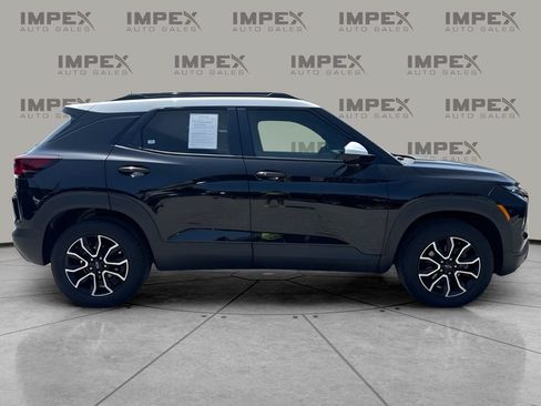 Used 2024 Chevrolet TrailBlazer ACTIV w/ Convenience Package AWD/4WD image 6