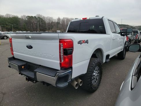 Used 2024 Ford F250 Lariat image 9