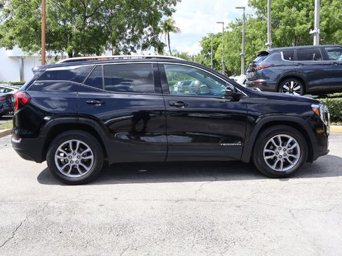 Used 2024 GMC Terrain SLT FWD image 18