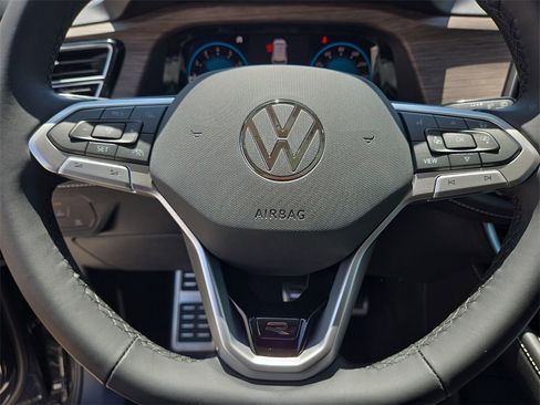 New 2025 Volkswagen Atlas SEL Premium R-Line image 23