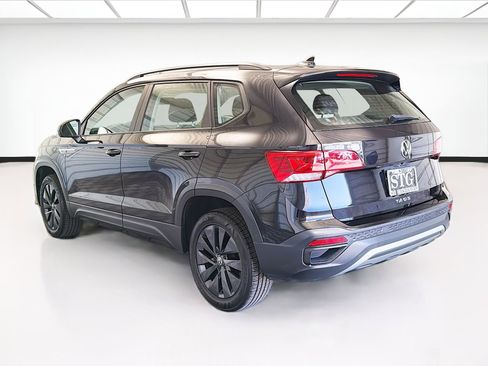 Used 2022 Volkswagen Taos S image 6