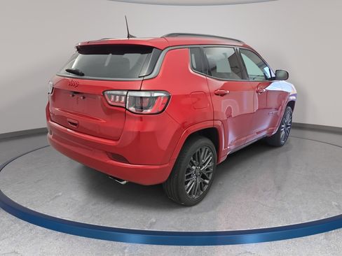 Used 2022 Jeep Compass Limited image 5