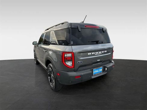 Used 2025 Ford Bronco Sport Outer Banks image 4