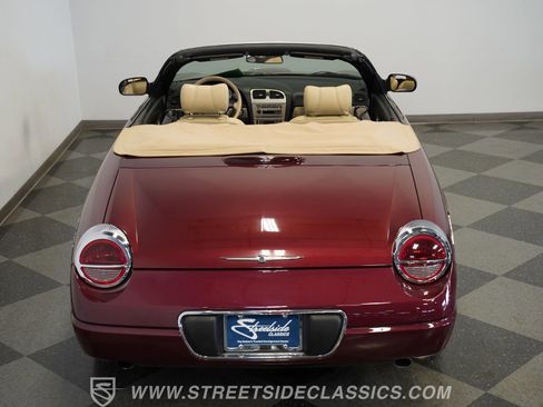 Used 2004 Ford Thunderbird image 32