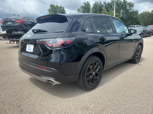 Used 2023 Honda HR-V Sport image 6
