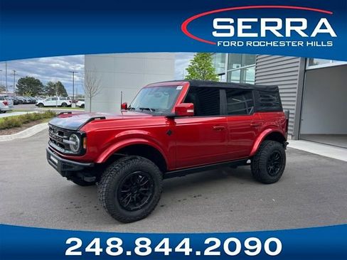 Used 2022 Ford Bronco Outer Banks AWD/4WD image 1