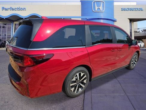 New 2026 Honda Odyssey EX-L image 5
