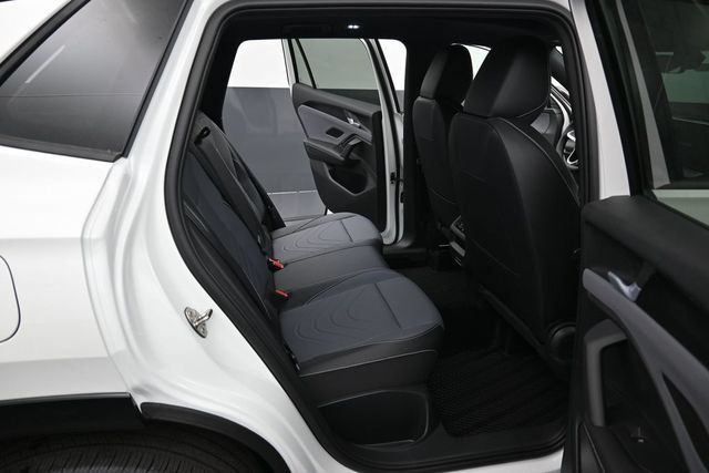 New 2026 Volkswagen Tiguan SE R-Line AWD/4WD image 13