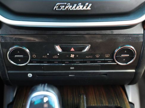 Used 2014 Maserati Ghibli S Q4 AWD/4WD image 32