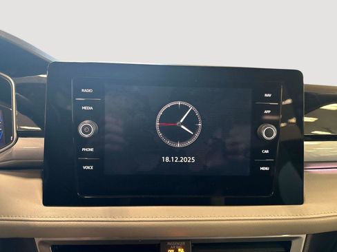 New 2026 Volkswagen Taos SEL AWD/4WD image 12