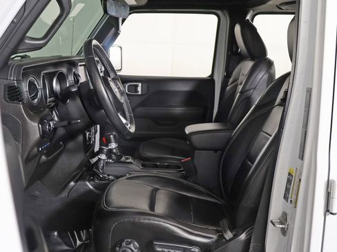 Used 2023 Jeep Wrangler Unlimited Sahara w/ Cold Weather Group image 26